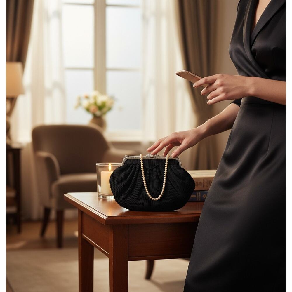 Vintage La Marquise Pleated Evening Bag Black w/ Silver Frame Kiss Lock 40s EUC